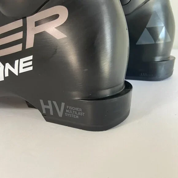 NWT Fischer Black RC One 8.5 Ski Boots - Picture 13 of 16